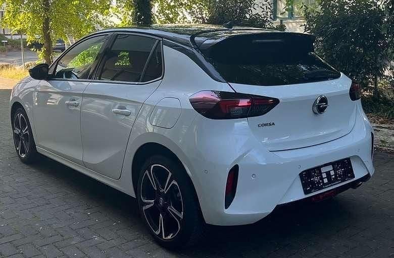 Weiß Gebraucht 2020 Opel Corsa GS Line Kleinwagen | 15.499 € (Fairer Preis) - Bild 1/4