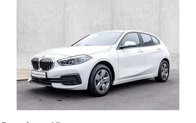 Gebraucht BMW 118 Advantage 136 PS (100 kW) 2023 Weiß Kleinwagen