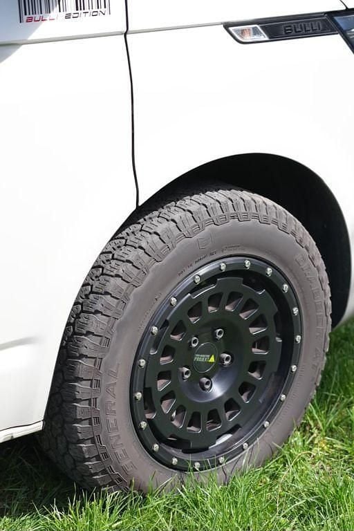 Gebraucht VW Multivan 204 PS (150 kW) 2021 Weiß Van / Kleinbus