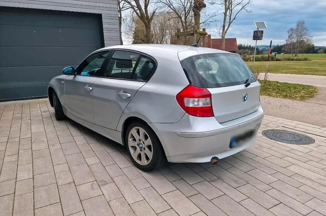 Gebraucht BMW 120 163 PS (119 kW) 2005 Silber Kleinwagen