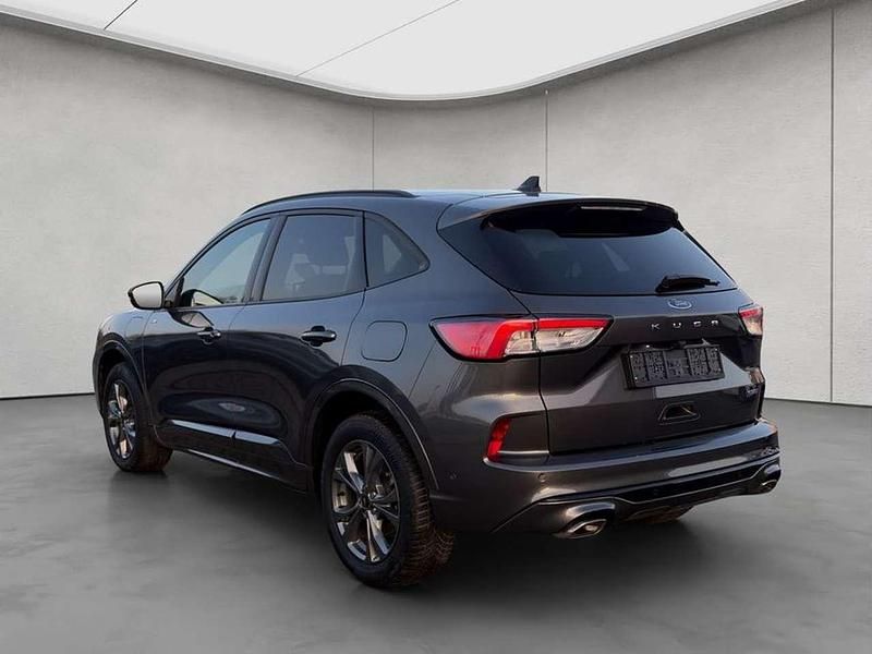 Gebraucht Ford Kuga ST-Line 152 PS (111 kW) 2022 Grau SUV
