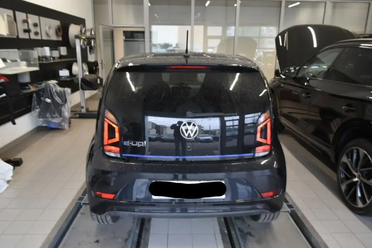 Gebraucht VW e-up! Style 61 kW (83 PS) 2022 Kleinwagen
