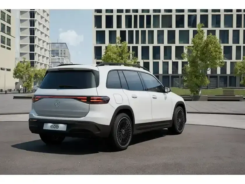 Gebraucht Mercedes EQB350 AMG 214 kW (292 PS) 2025 Weiss unilack polarweiß SUV
