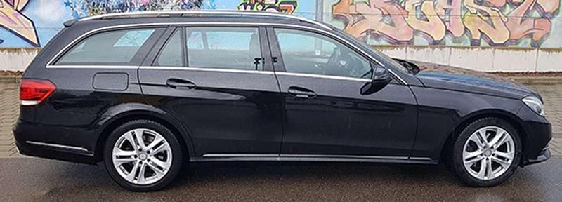 Gebraucht Mercedes E250 Avantgarde 204 PS (150 kW) 2016 Schwarz Kombi