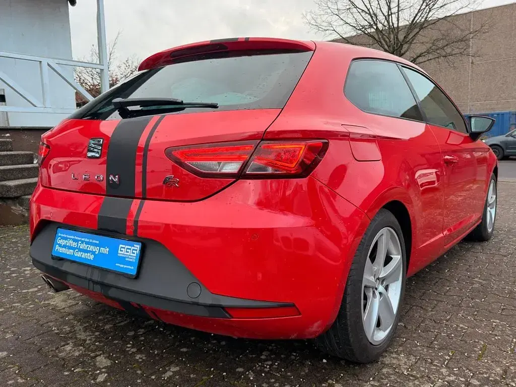 Second-hand Seat Leon SC FR 140 CP (102 kW) 2013 Roșu Hatchback