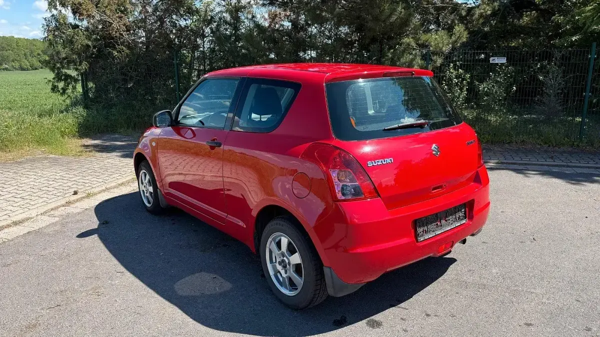 Gebraucht Suzuki Swift 92 PS (67 kW) 2008 Rot Kleinwagen