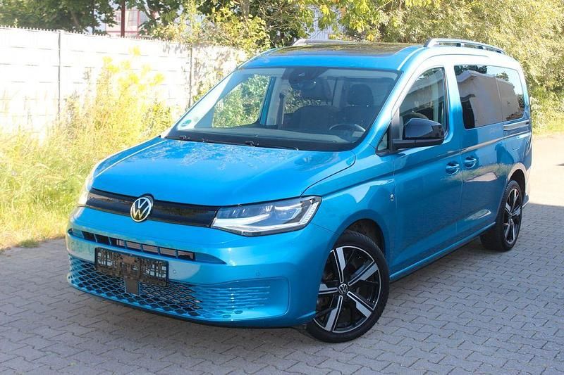Blau Gebraucht 2022 VW Caddy Maxi California Van / Kleinbus | 30.880 € (Superpreis) - Bild 1/4