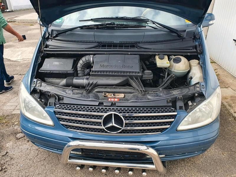 Gebraucht 2004 Mercedes Viano Van / Kleinbus | 4.800 € (Guter Preis) - Bild 1/4