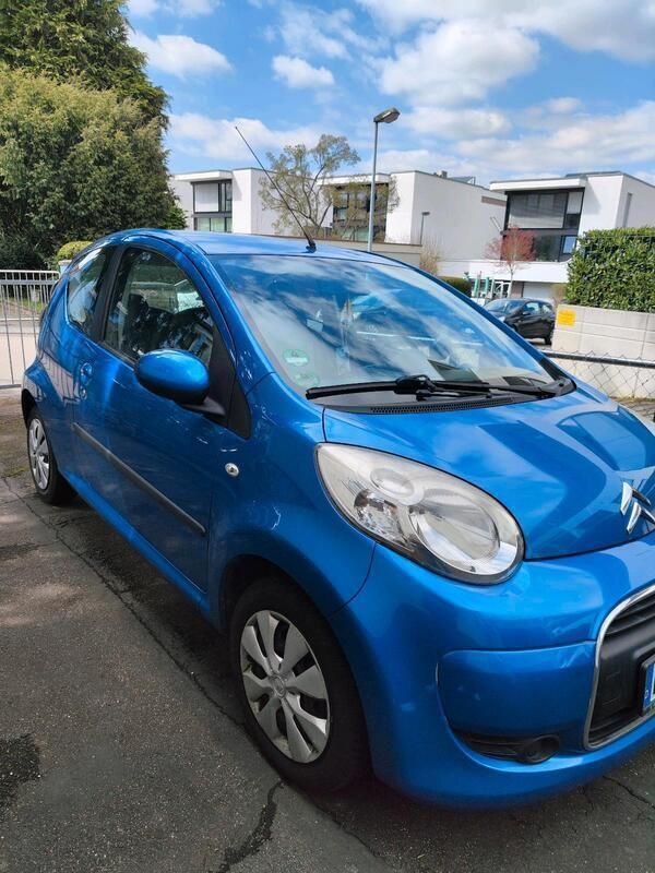 Blau Gebraucht 2011 Citroën C1 Kleinwagen | 3.100 € (Etwas zu teuer) - Bild 1/4