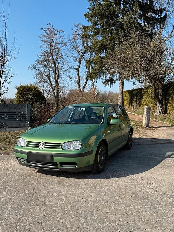 Gebraucht VW Golf IV 102 PS (75 kW) 1998 Grün Kleinwagen