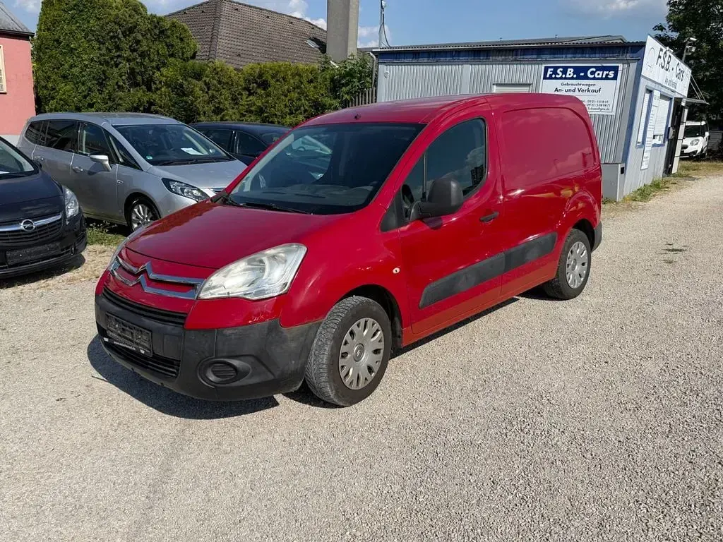 Gebraucht Citroën Berlingo 75 PS (55 kW) 2010 Rot Van / Kleinbus