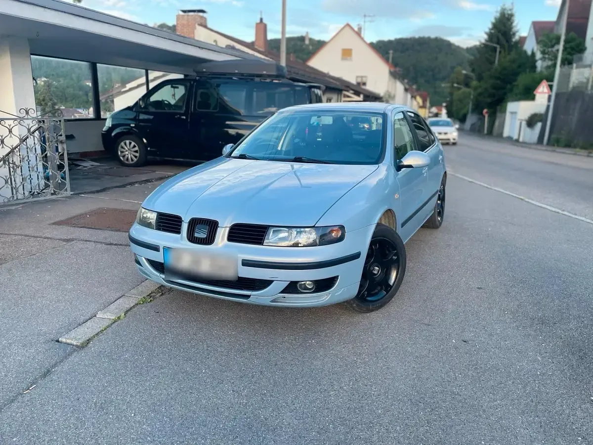 Gebraucht Seat Leon 105 PS (77 kW) 2004 Blau Kleinwagen