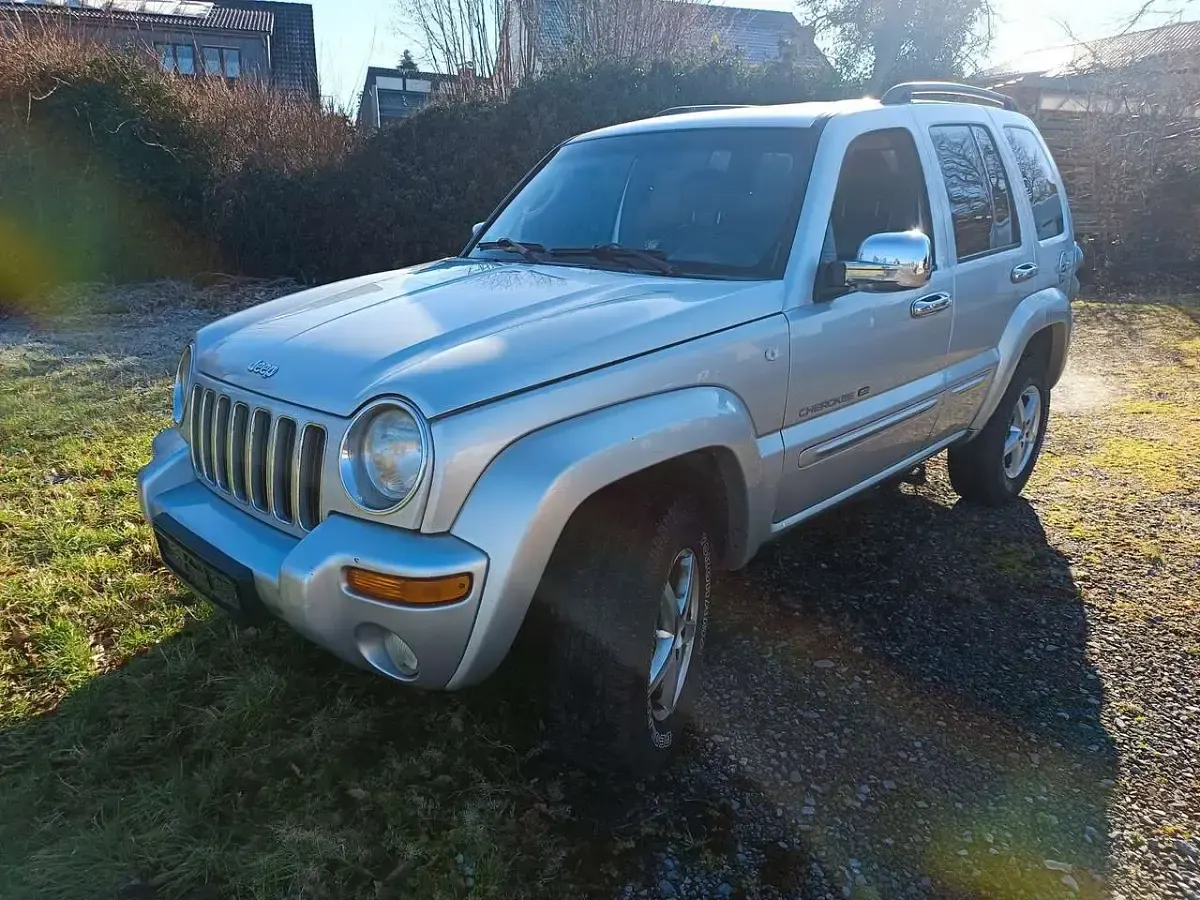 Gebraucht Jeep Cherokee Limited 211 PS (155 kW) 2003 SUV