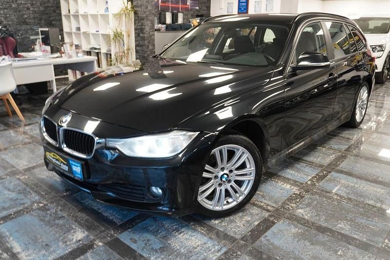 Gebraucht BMW 320 Comfort Edition 184 PS (135 kW) 2012 Schwarz Kombi