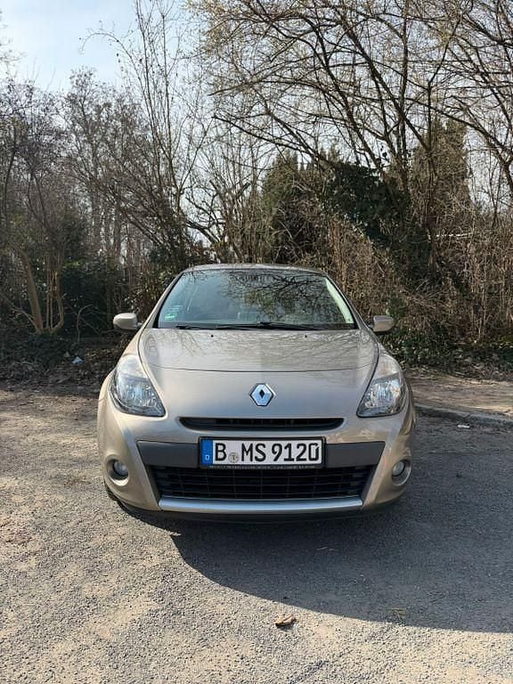 Gebraucht Renault Clio IV 75 PS (55 kW) 2012 Braun Limousine