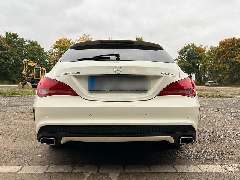 Gebraucht Mercedes CLA220 AMG line 177 PS (130 kW) 2015 Weiß Limousine