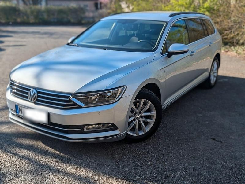 Gebraucht VW Passat Comfortline 150 PS (110 kW) 2015 Grau Kombi