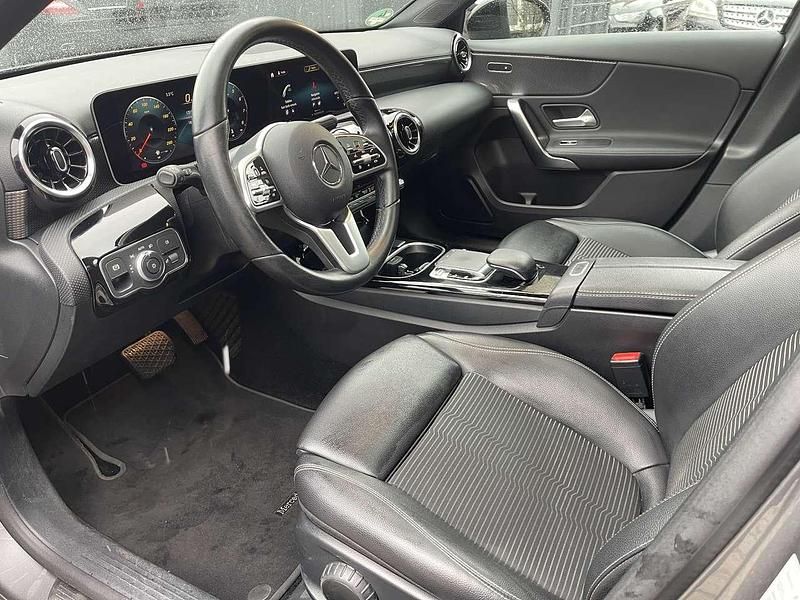 Gebraucht Mercedes A220 Progressive 190 PS (139 kW) 2018 Mountaingrau  met. Kleinwagen