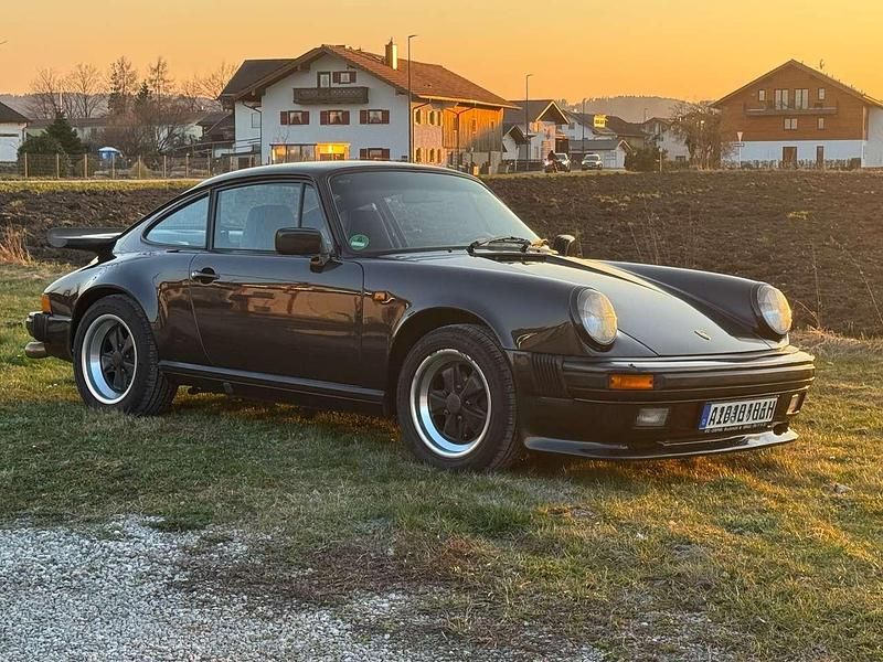 Gebraucht Porsche 911 Carrera 207 PS (152 kW) 1984 Schiefergraumetallic Coupé