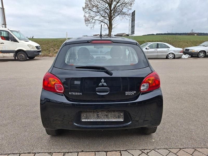Gebraucht Mitsubishi Space Star 80 PS (58 kW) 2015 Schwarz Kleinwagen