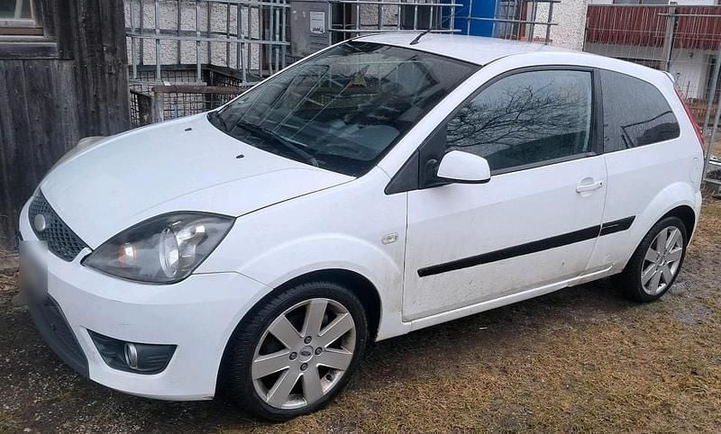 Gebraucht Ford Fiesta 80 PS (58 kW) 2008 Weiß Kleinwagen