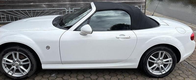 Weiß Gebraucht 2010 Mazda MX5 Cabrio | 7.995 € (Guter Preis) - Bild 1/4