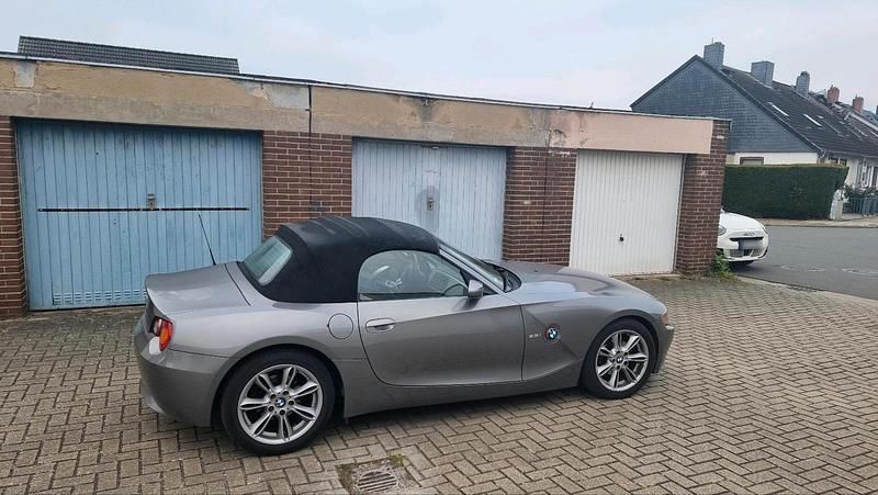 Gebraucht BMW Z4 192 PS (141 kW) 2004 Grau Cabrio