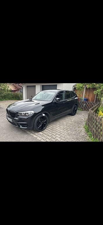 Schwarz Gebraucht 2021 BMW X3 Advantage SUV | 28.999 € (Superpreis) - Bild 1/4