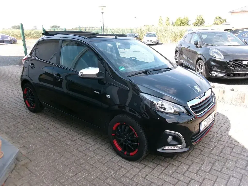 Gebraucht Peugeot 108 Style 72 PS (52 kW) 2019 Schwarz Limousine