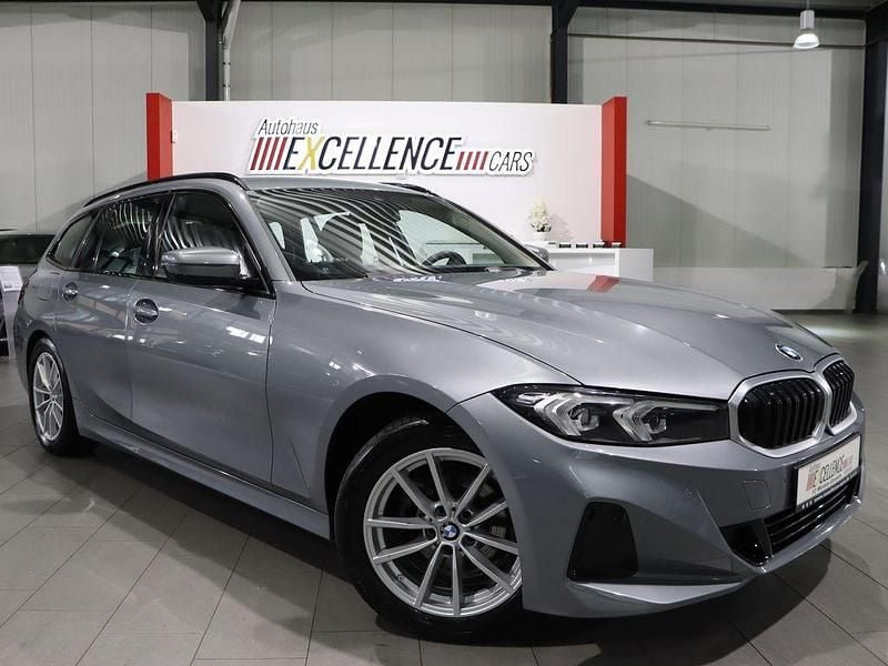 Gebraucht BMW 318 Comfort Edition 150 PS (110 kW) 2022 Grau Kombi