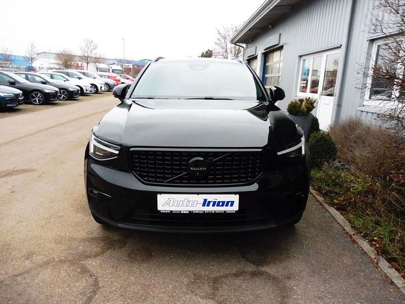 Gebraucht Volvo XC40 Plus 163 PS (119 kW) 2025 Schwarz SUV