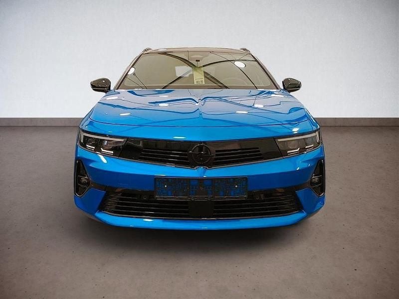 Blau/typ aussenverkleidung met Gebraucht 2024 Opel Astra Ultimate Kombi | 29.990 € (Etwas zu teuer) - Bild 1/4