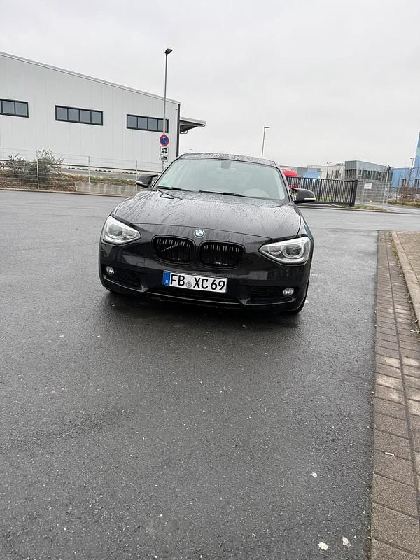 Gebraucht BMW 120 M Performance 184 PS (135 kW) 2014 Schwarz Kleinwagen