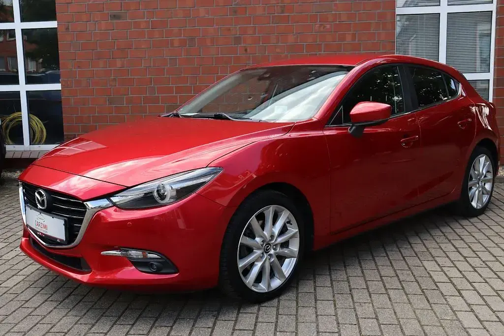 Gebraucht Mazda 3 Sports-Line 105 PS (77 kW) 2017 Rot Limousine
