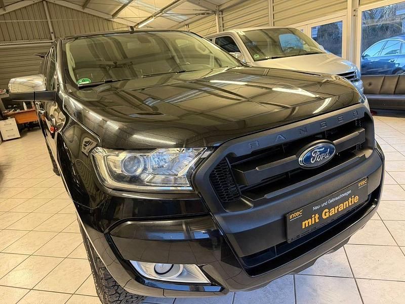 Gebraucht Ford Ranger XLT 160 PS (117 kW) 2017 Schwarz Pickup