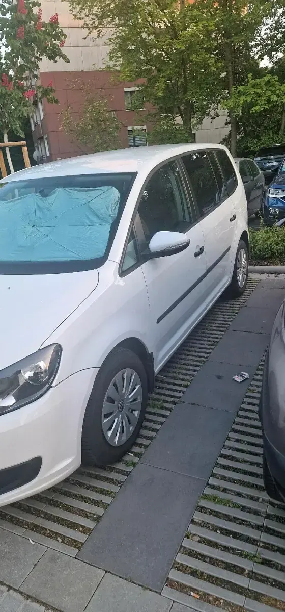 Gebraucht VW Touran 2014 Weiß Van / Kleinbus