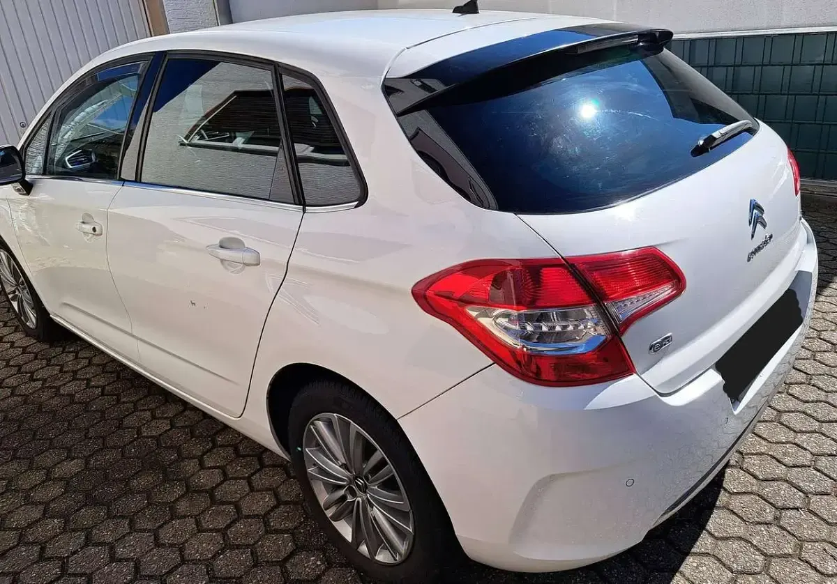 Second-hand Citroën C4 Business Class 111 CP (81 kW) 2011 Alb Berlinǎ