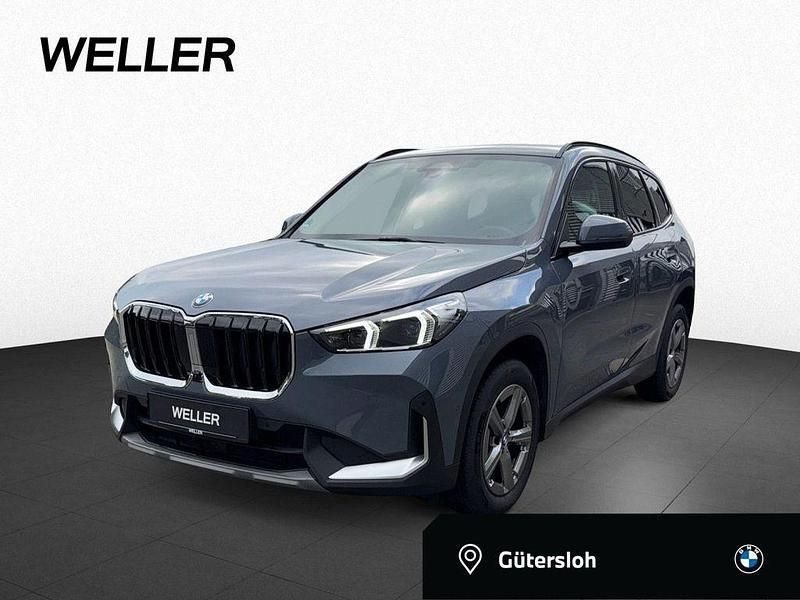 Grau Gebraucht 2024 BMW X1 Performance SUV | 42.450 € (Fairer Preis) - Bild 1/4