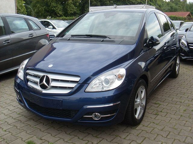 Blau Gebraucht 2009 Mercedes B160 Van / Kleinbus | 6.990 € (Etwas zu teuer) - Bild 1/4