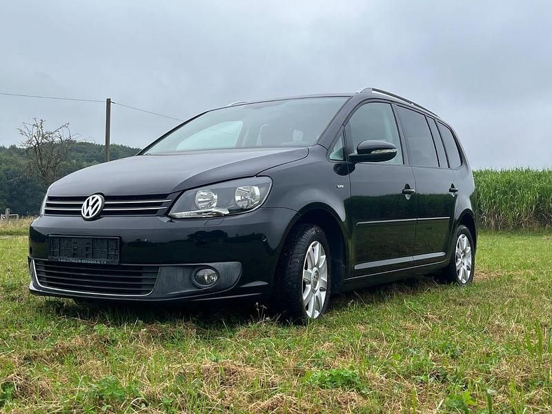 Schwarz Gebraucht 2013 VW Touran Life Van / Kleinbus | 7.000 € (Guter Preis) - Bild 1/4