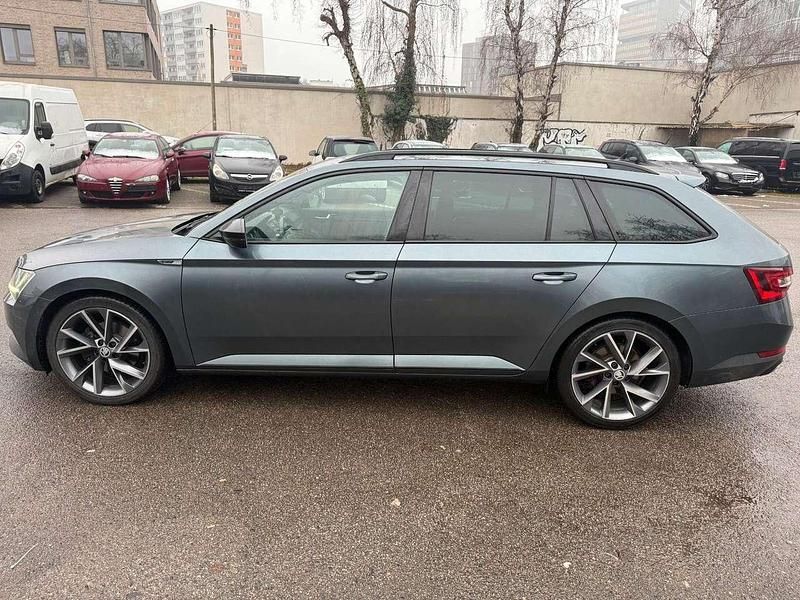 Gebraucht Skoda Superb Sport 190 PS (139 kW) 2016 Grau Kombi