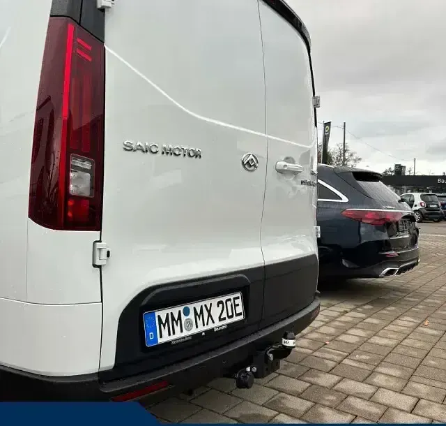 Gebraucht Maxus eDeliver 7 150 kW (204 PS) 2024 Weiss Van