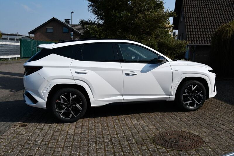 Serenety white Neu 2025 Hyundai Tucson N Line SUV | 35.890 € (Fairer Preis) - Bild 1/4
