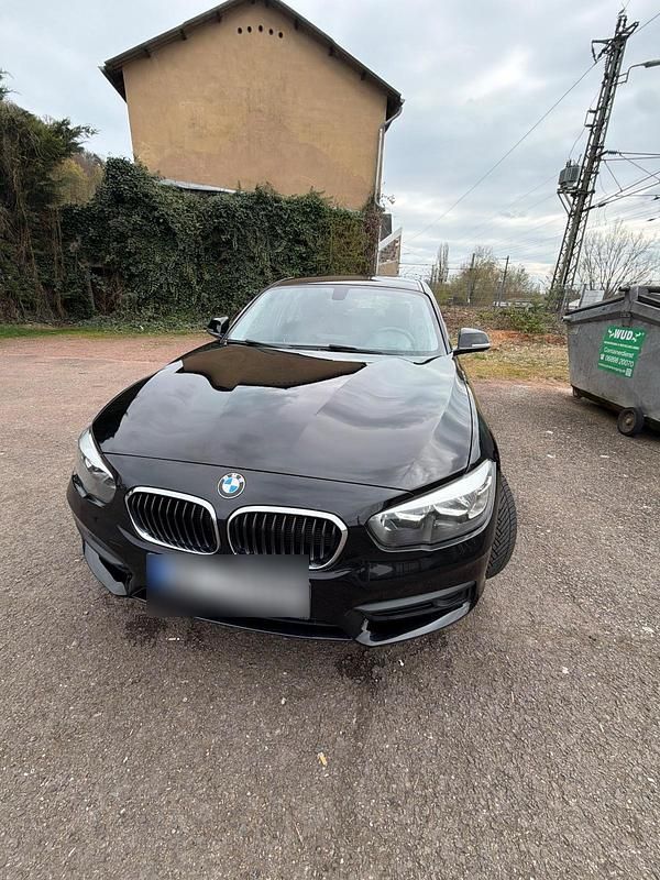Gebraucht BMW 116 109 PS (80 kW) 2016 Schwarz Kleinwagen