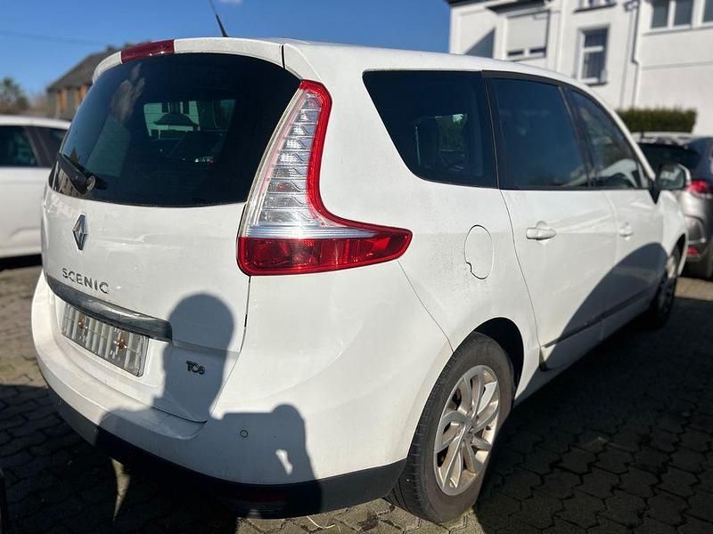 Gebraucht Renault Scénic III Dynamique 116 PS (85 kW) 2012 Weiß Van / Kleinbus