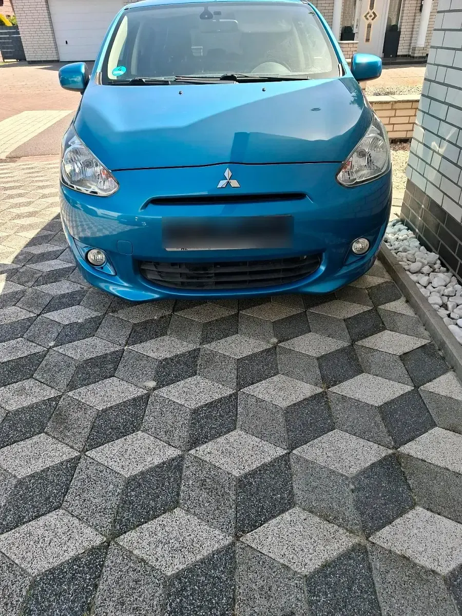 Gebraucht Mitsubishi L 80 PS (58 kW) 2013 Blau Kleinwagen