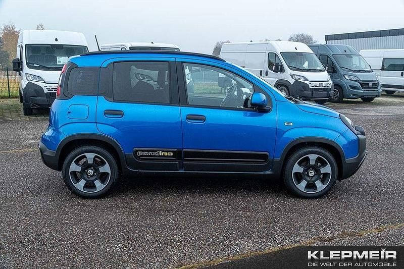 Neu Fiat Panda 69 PS (50 kW) 2025 Blau Limousine