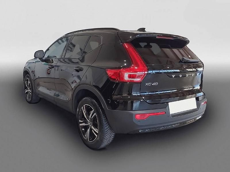 Gebraucht Volvo XC40 Plus 163 PS (119 kW) 2023 Schwarz SUV