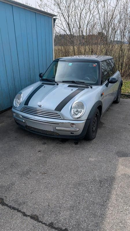 Usado Mini Cooper 116 HP (85 kW) 2003 Prateado Citadino