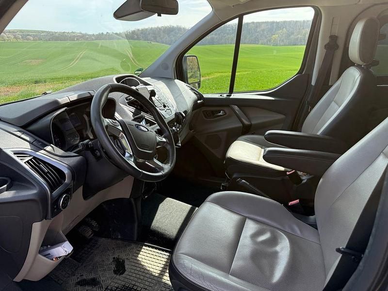 Occasion Ford Transit Custom Titanium 150 ch (110 kW) 2015 Gris Monospace